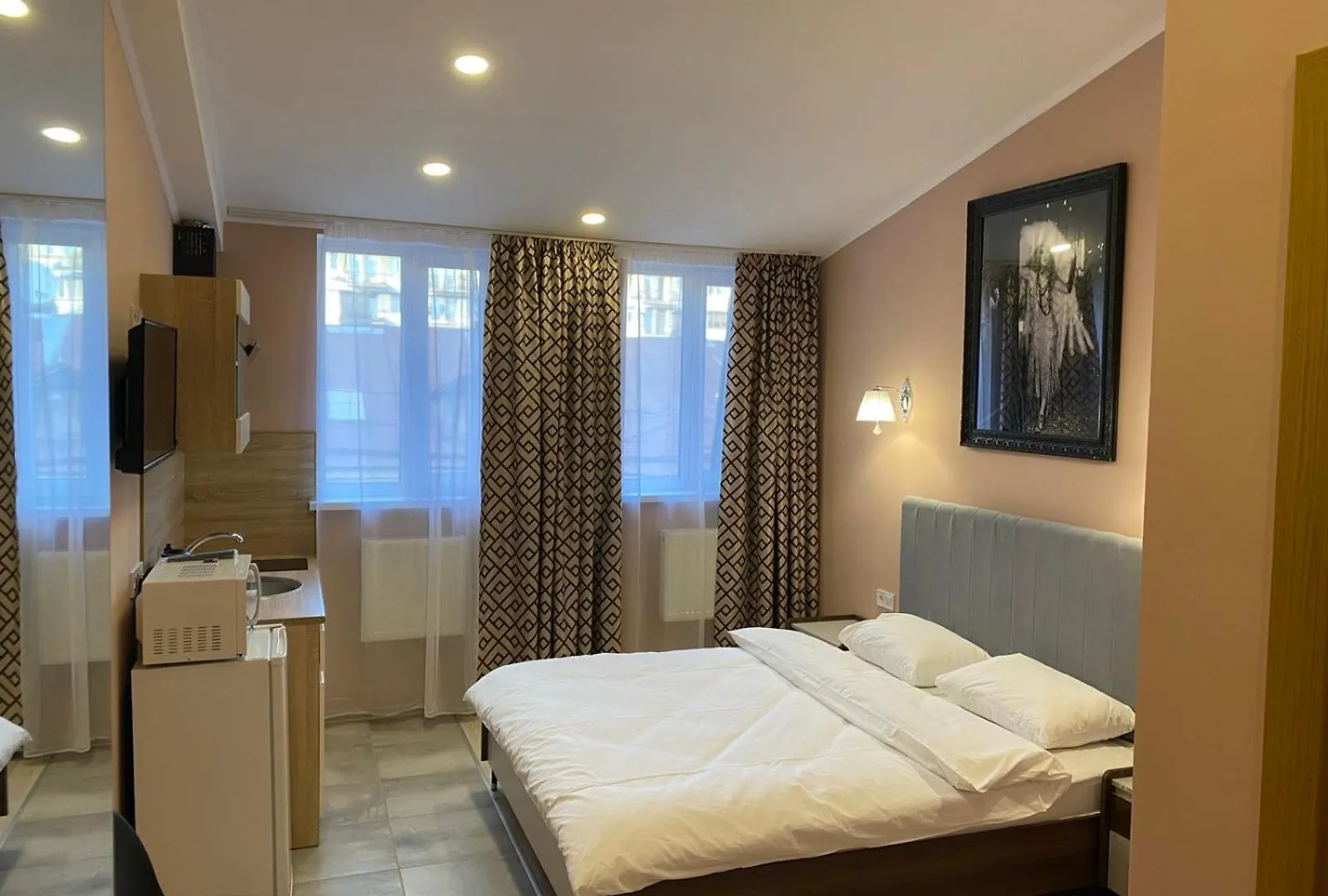 Kyiv Central Apart Hotel